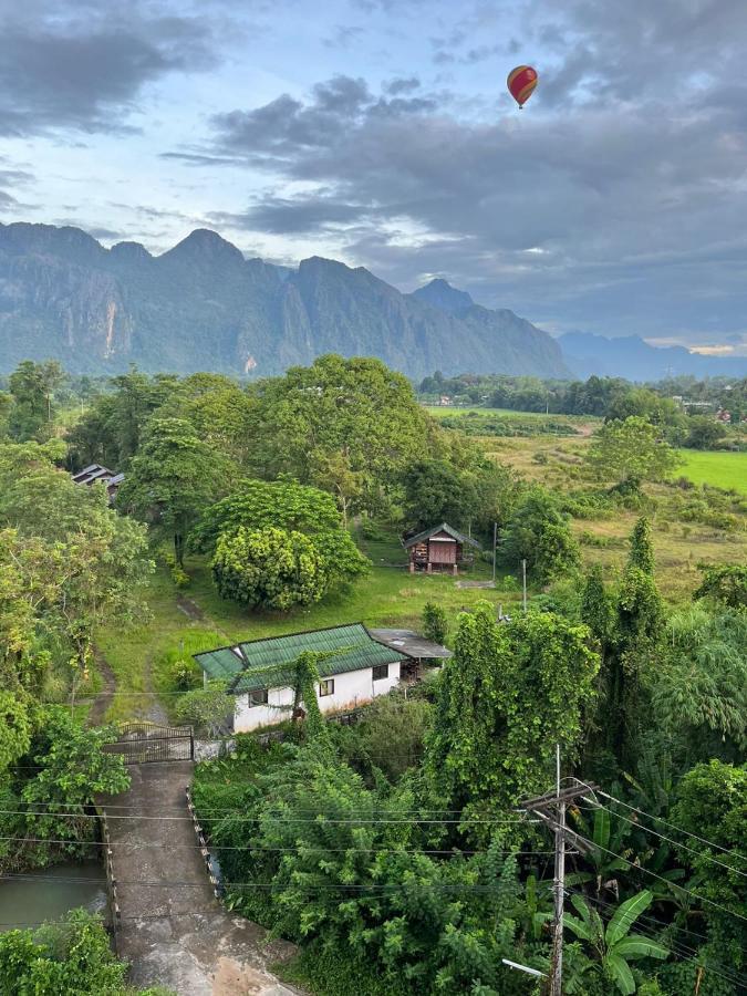 Vang Vieng Queen'S- Mountain View Hotel Екстериор снимка