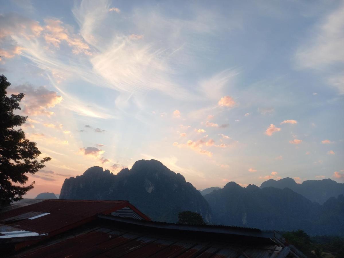 Vang Vieng Queen'S- Mountain View Hotel Екстериор снимка